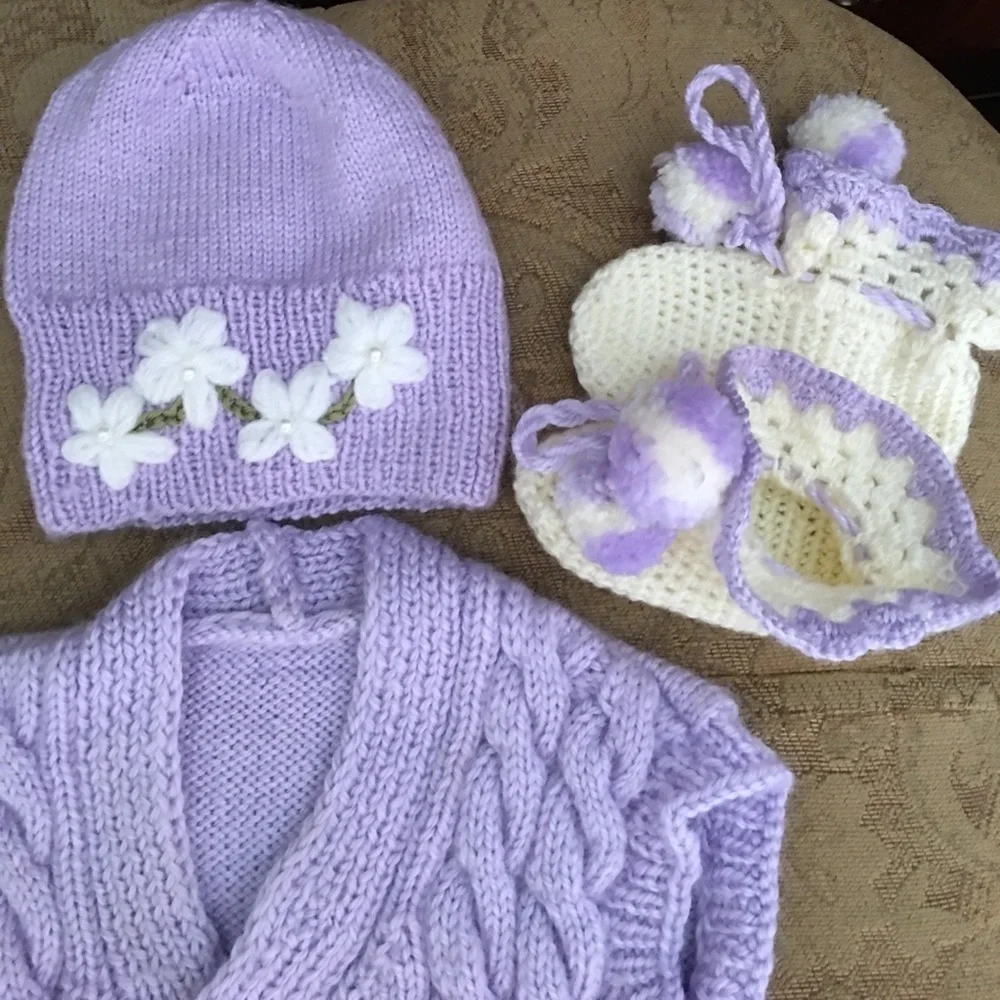 Hand-knitted infant set of 3